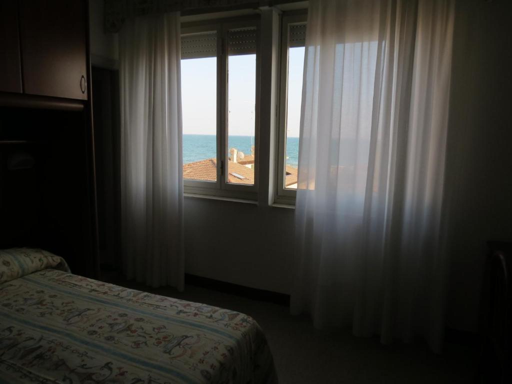 Appartamento Caorle Værelse billede